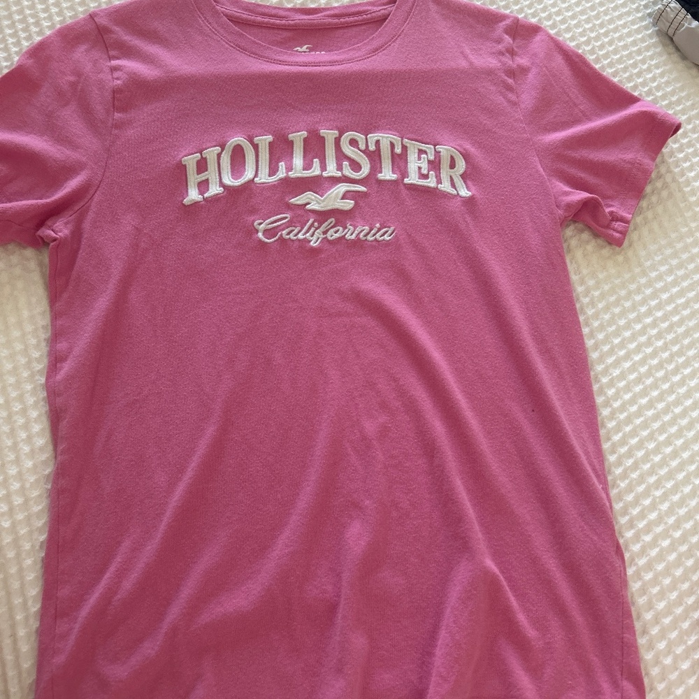Holster pink tee